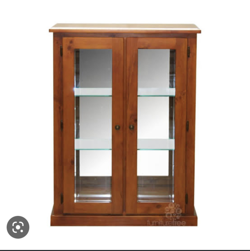 🆚What is the difference between "closet" and and "shelf