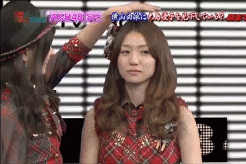 頭をぽんぽんされる は 英語 イギリス で何と言いますか Hinative