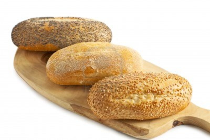 would be right to say: there are three loaves of bread in the
