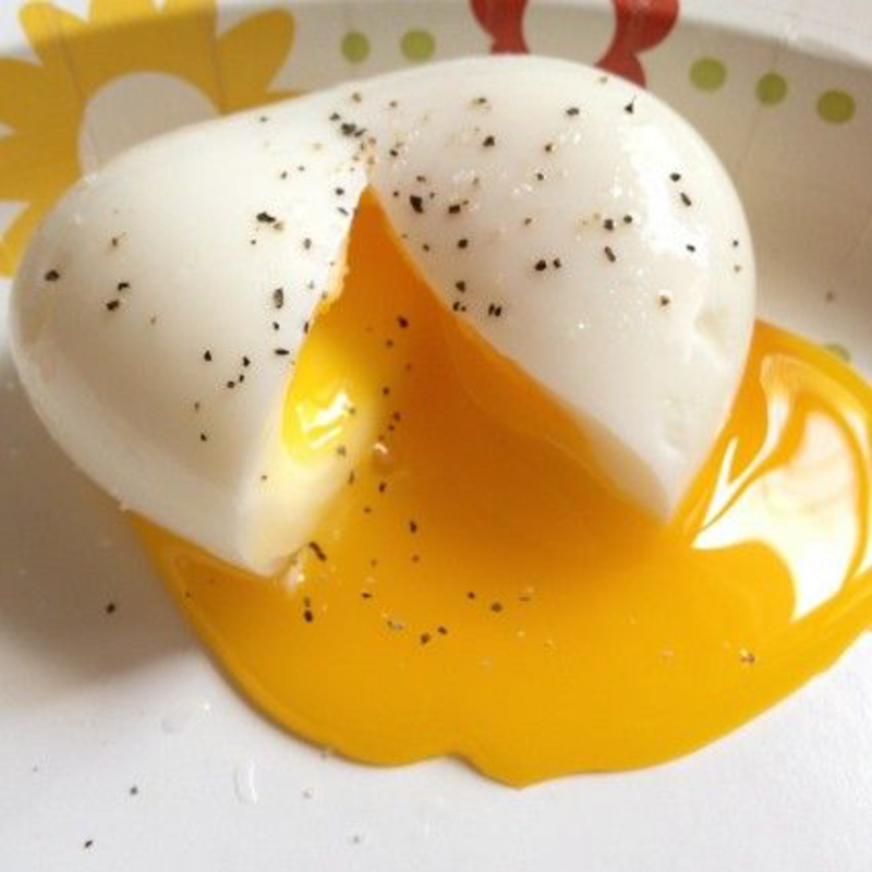 🆚【runny eggs】 と 【yolky eggs】 はどう違いますか？ HiNative