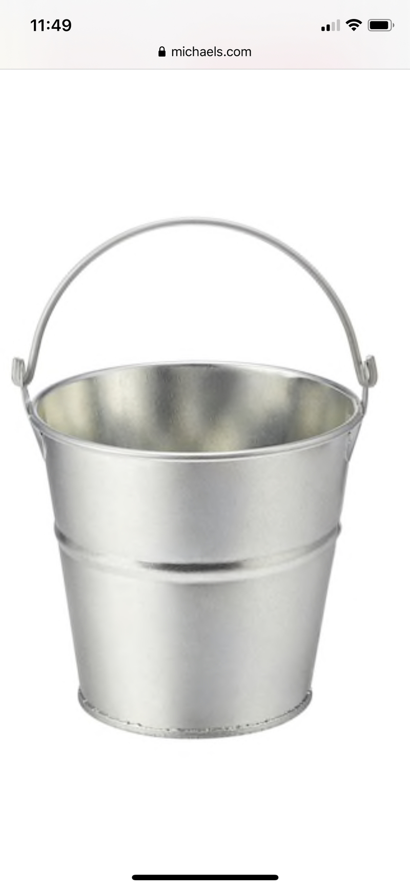 Difference Between Bucket and Pail