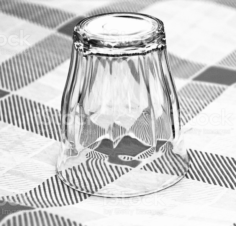 🆚What is the difference between "tip over" and "flip over" ? "tip over