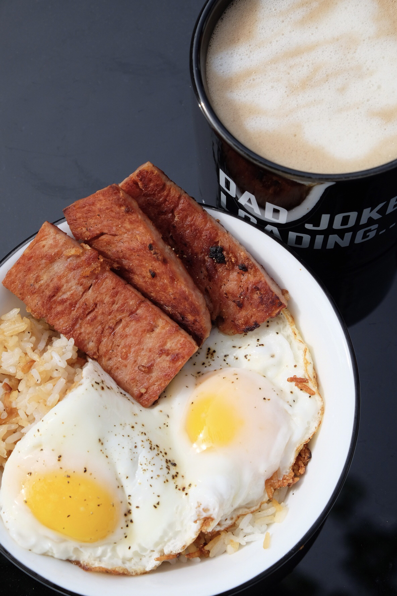 What I’m trying to say in English “Breakfast of Champions 😆 Had to