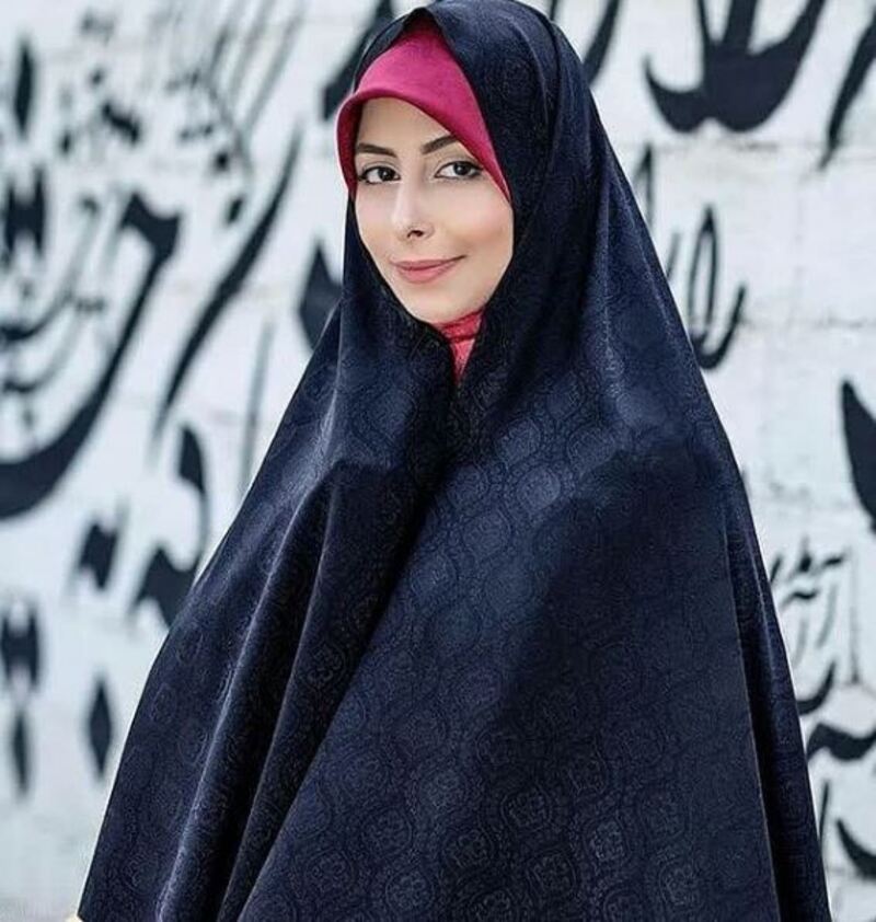 dowomenhavetowearalotofclothesandakerchief07